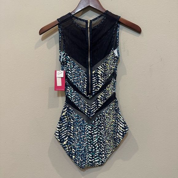 Vince Camuto High-Neck Zip-Back One-Piece Swimsuit - Picture 6 of 9